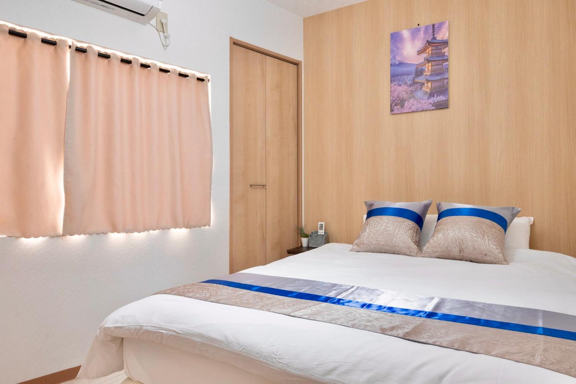 Appartement Tsudoi 集 - 5 Bed Rooms, Max 11, 2 Bath Rooms, 1hr To Kix, 30min To Namba, 2-bldg Connected Private House *