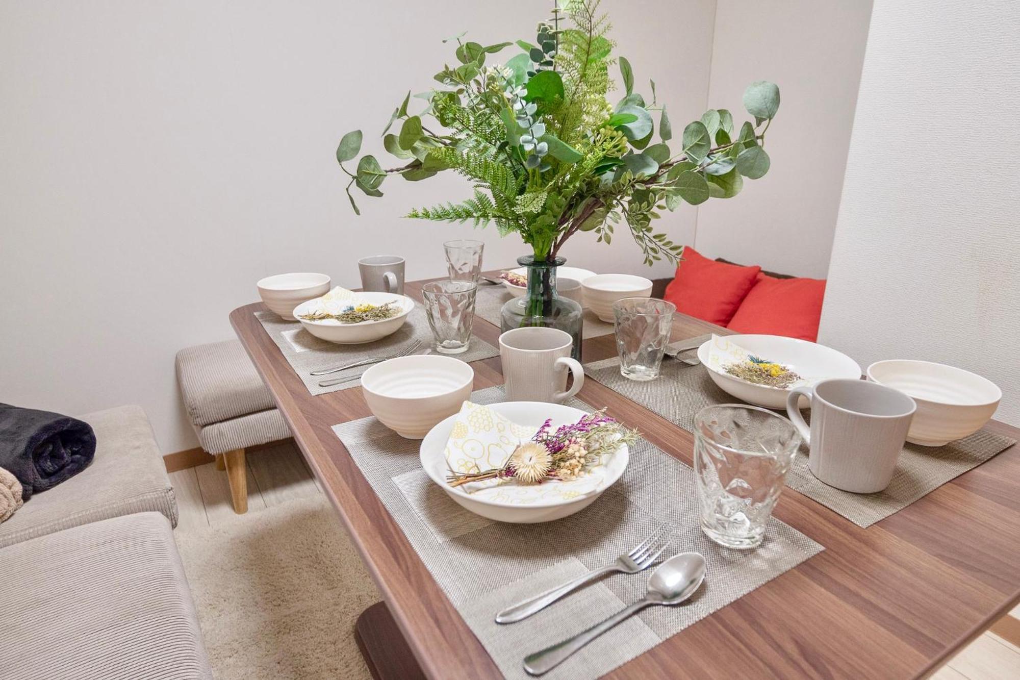 Tsudoi 集 - 5 Bed Rooms, Max 11, 2 Bath Rooms, 1hr To Kix, 30min To Namba, 2-bldg Connected Private House Ōsaka