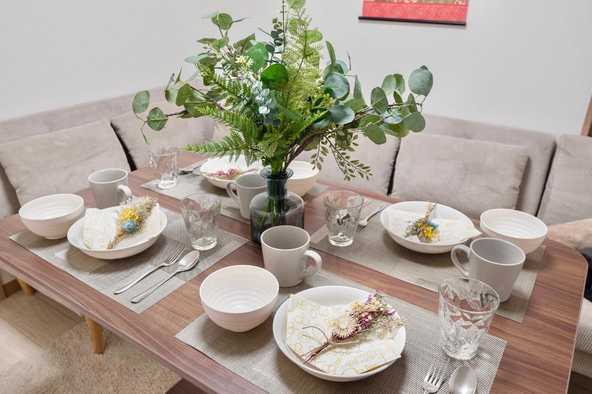 Tsudoi 集 - 5 Bed Rooms, Max 11, 2 Bath Rooms, 1hr To Kix, 30min To Namba, 2-bldg Connected Private House Appartement